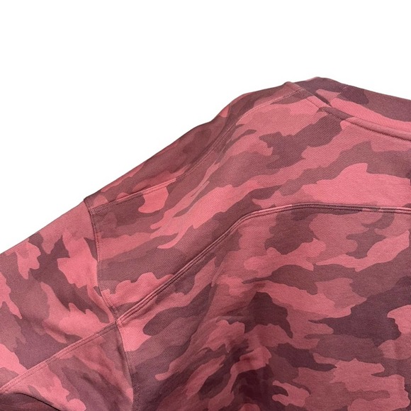 Lululemon - Pink Camo Perfectly Oversized Crew sweatshirt, Size20 women’s - Picture 2 of 13